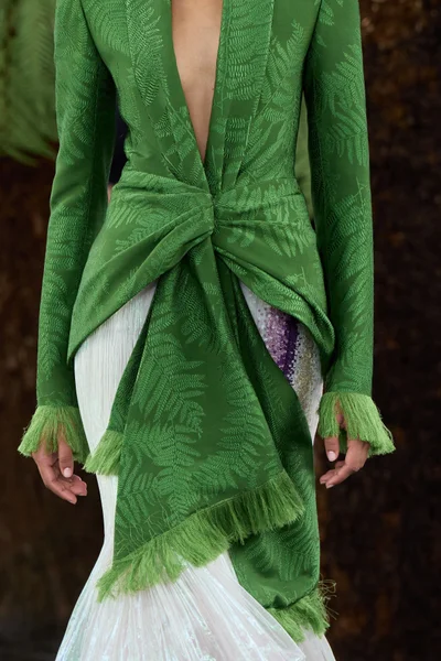 Look 62